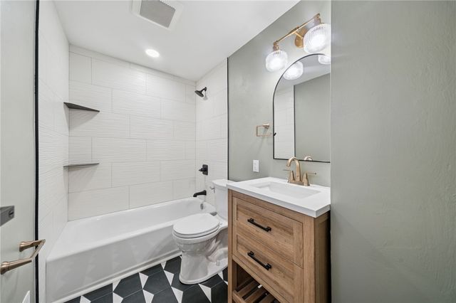 1714 Oblock Rd, Plum Boro, PA 15239