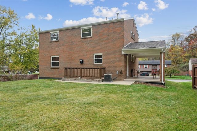 1714 Oblock Rd, Plum Boro, PA 15239