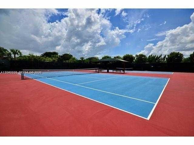 4030 W Palm Aire Dr 505, Pompano Beach, FL 33069