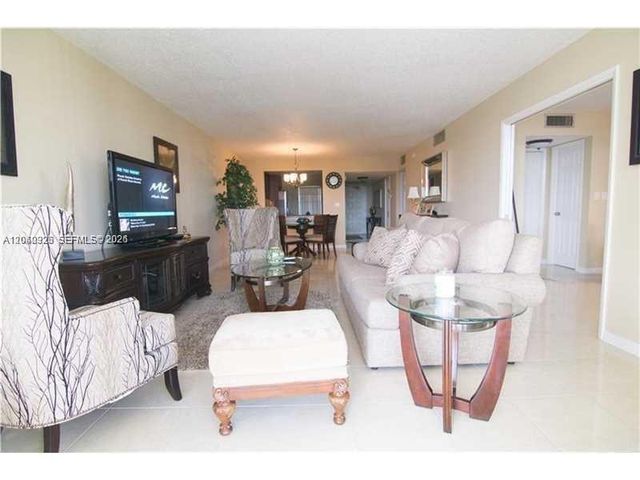 4030 W Palm Aire Dr 505, Pompano Beach, FL 33069