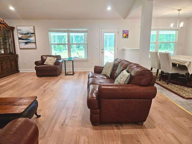 8969 NE 8TH TRAIL, High Springs, FL 32643