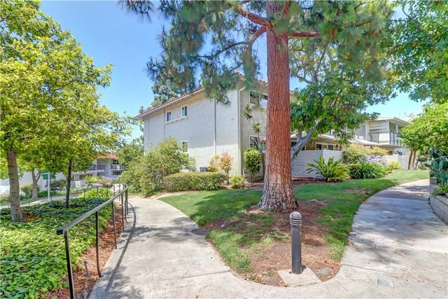 2285 Via Puerta Q, Laguna Woods, CA 92637