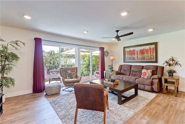 2285 Via Puerta Q, Laguna Woods, CA 92637