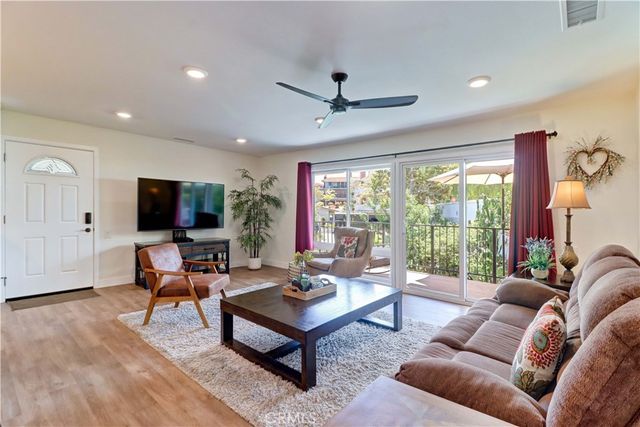 2285 Via Puerta Q, Laguna Woods, CA 92637