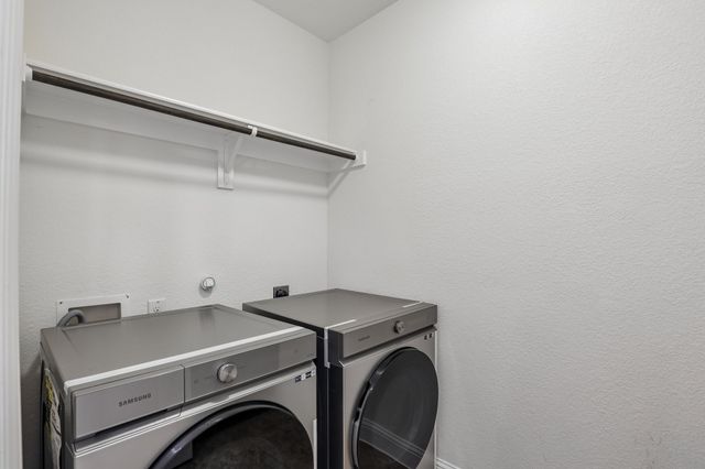 7228 Ridgepoint Drive, Irving, TX 75063