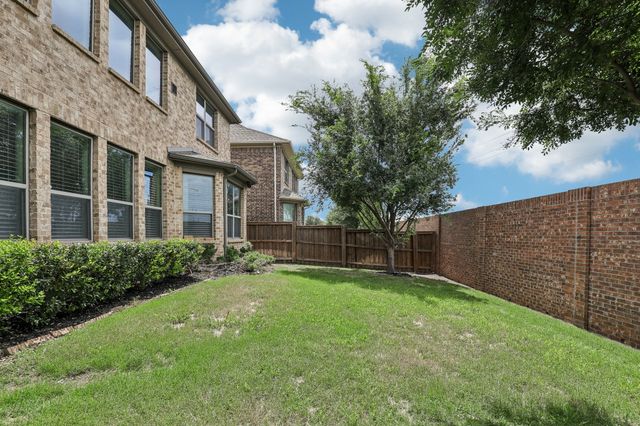 7228 Ridgepoint Drive, Irving, TX 75063