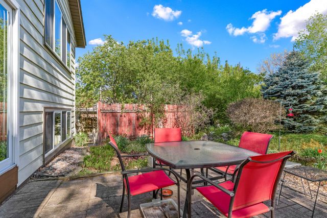 4220 Victoria Street N, Shoreview, MN 55126