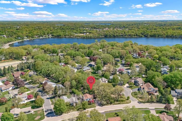 4220 Victoria Street N, Shoreview, MN 55126