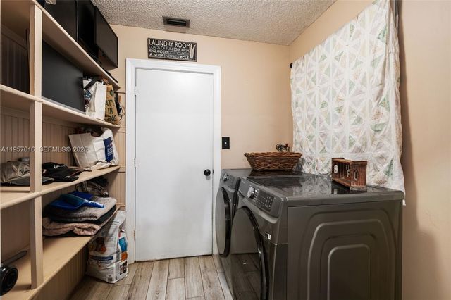 10873 NW 10th Pl, Coral Springs, FL 33071