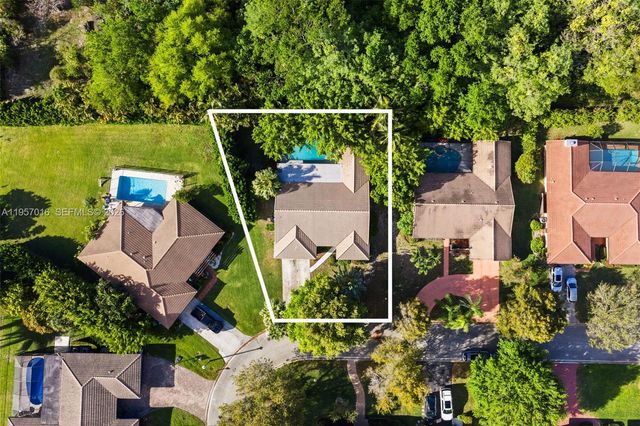 10873 NW 10th Pl, Coral Springs, FL 33071