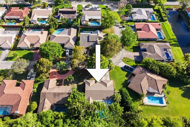 10873 NW 10th Pl, Coral Springs, FL 33071