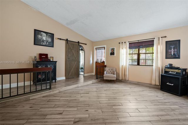 10873 NW 10th Pl, Coral Springs, FL 33071