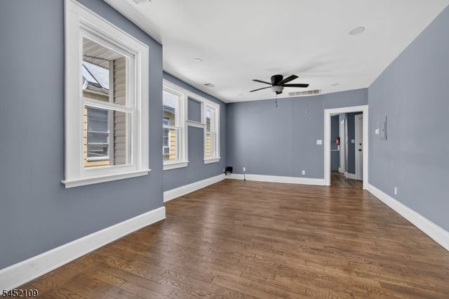 723 25Jersey Ave, Elizabeth City, NJ 07202