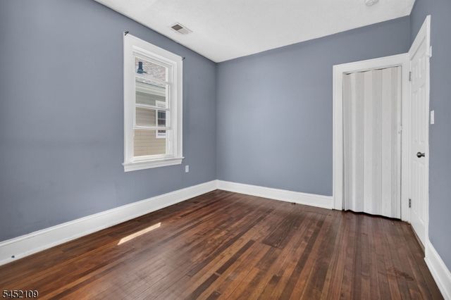 723 25Jersey Ave, Elizabeth City, NJ 07202