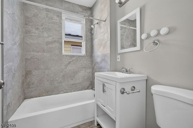 723 25Jersey Ave, Elizabeth City, NJ 07202