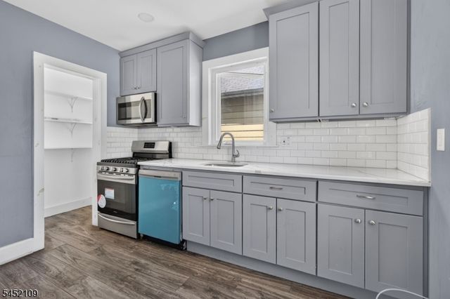 723 25Jersey Ave, Elizabeth City, NJ 07202