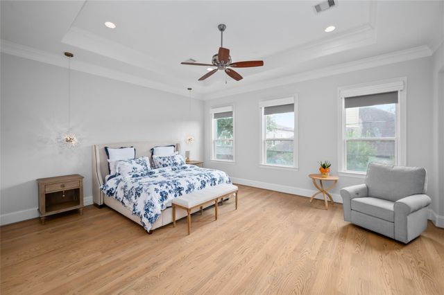 2215 Branard Street, Houston, TX 77098