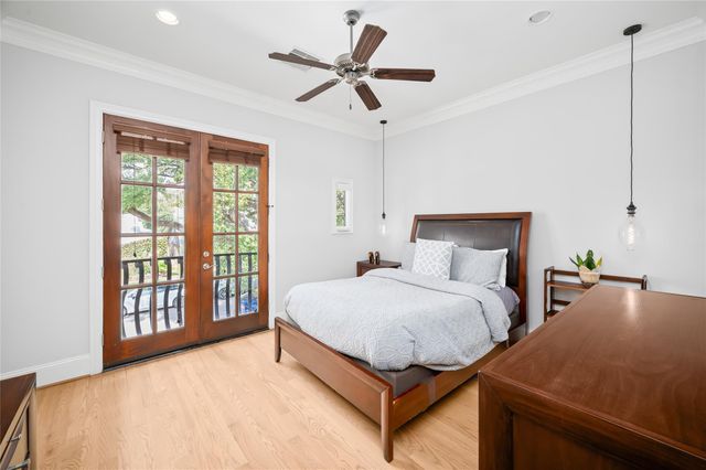 2215 Branard Street, Houston, TX 77098