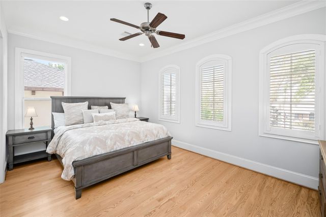 2215 Branard Street, Houston, TX 77098