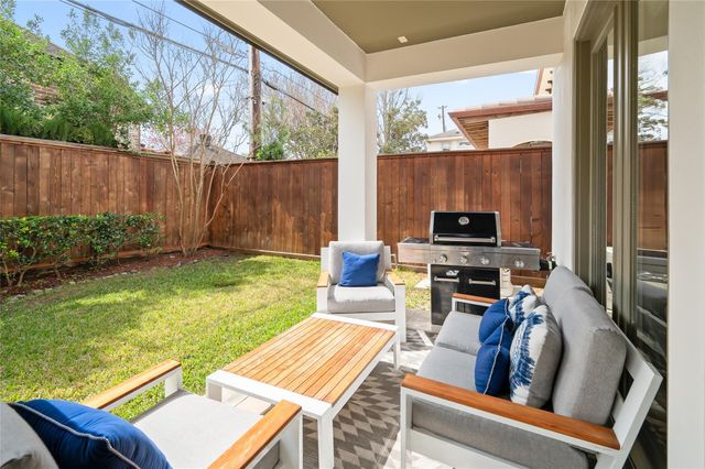 2215 Branard Street, Houston, TX 77098