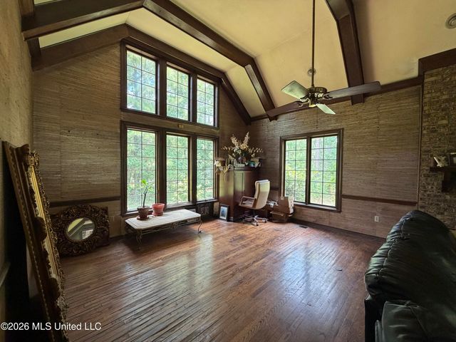 2000 S 40th Avenue, Hattiesburg, MS 39402