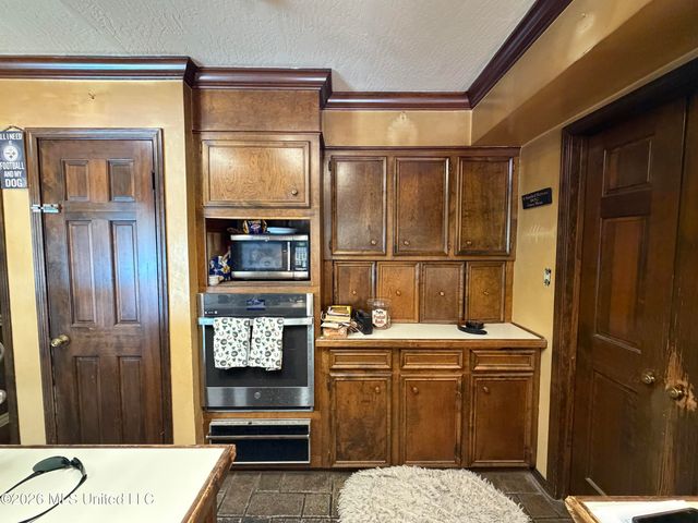 2000 S 40th Avenue, Hattiesburg, MS 39402