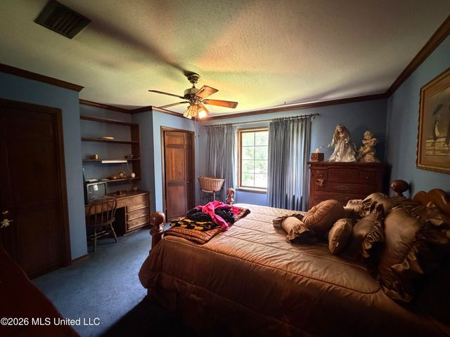 2000 S 40th Avenue, Hattiesburg, MS 39402