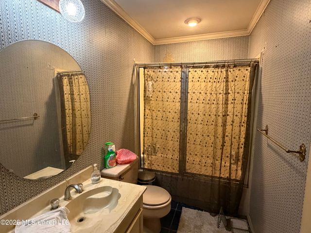 2000 S 40th Avenue, Hattiesburg, MS 39402