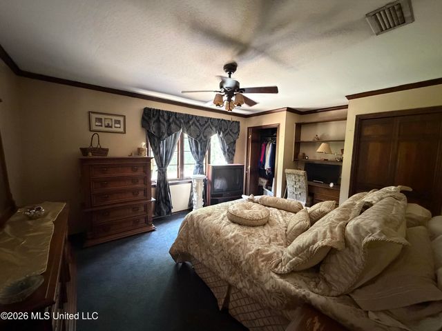 2000 S 40th Avenue, Hattiesburg, MS 39402