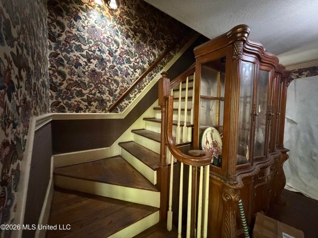 2000 S 40th Avenue, Hattiesburg, MS 39402