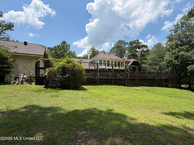 2000 S 40th Avenue, Hattiesburg, MS 39402