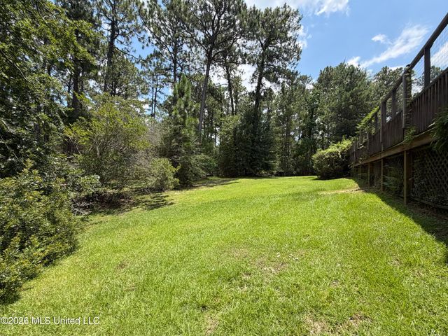 2000 S 40th Avenue, Hattiesburg, MS 39402