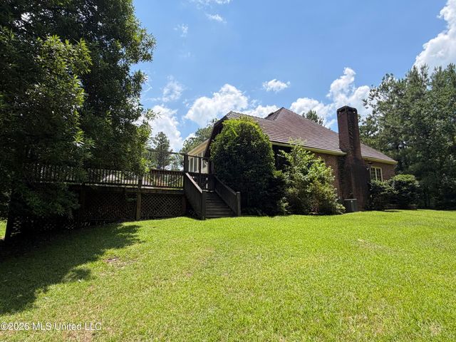 2000 S 40th Avenue, Hattiesburg, MS 39402