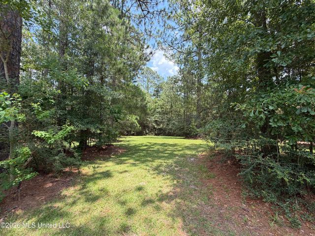 2000 S 40th Avenue, Hattiesburg, MS 39402