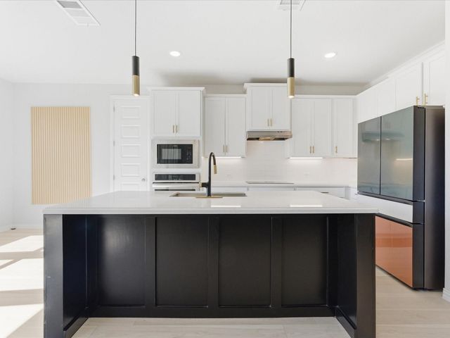 11416 Silver Queen Drive, Aubrey, TX 76227