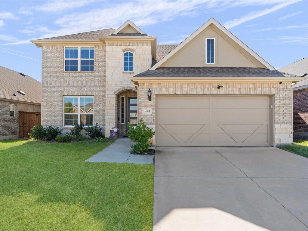 11416 Silver Queen Drive, Aubrey, TX 76227