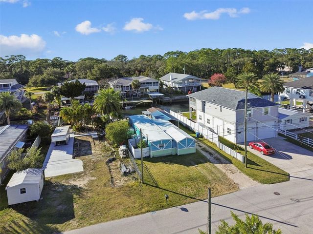 7091 WESTWIND STREET, Weeki Wachee, FL 34607