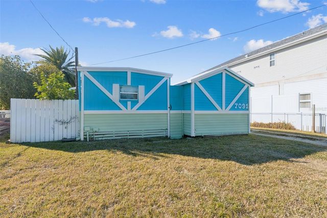 7091 WESTWIND STREET, Weeki Wachee, FL 34607