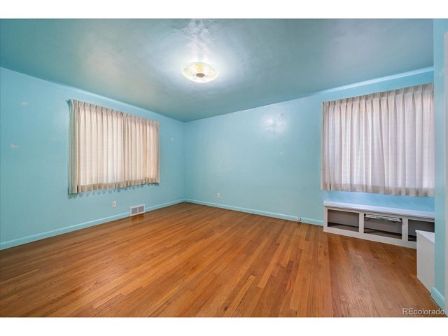 9150 Grandview Ave, Arvada, CO 80002
