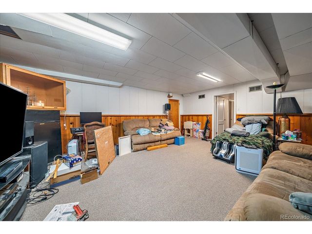 9150 Grandview Ave, Arvada, CO 80002