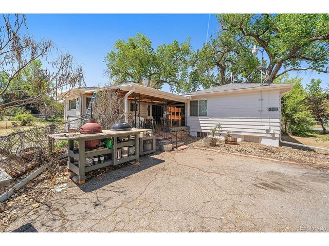 9150 Grandview Ave, Arvada, CO 80002