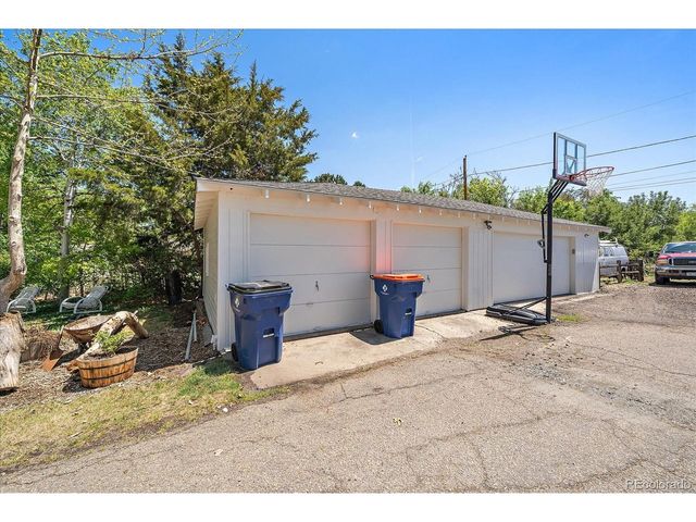 9150 Grandview Ave, Arvada, CO 80002