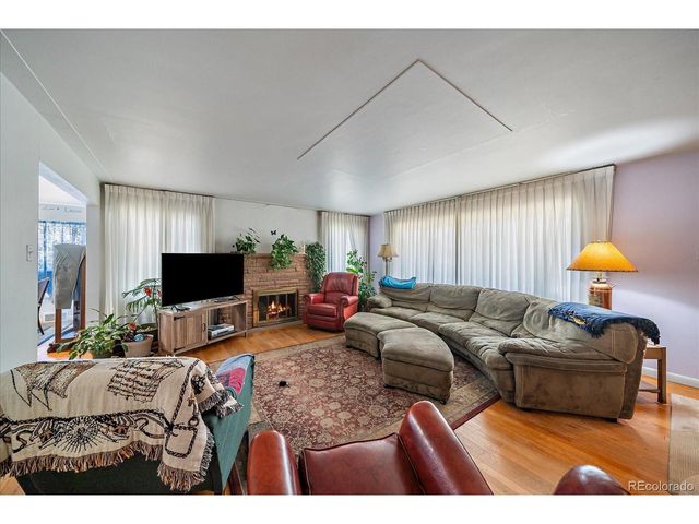 9150 Grandview Ave, Arvada, CO 80002