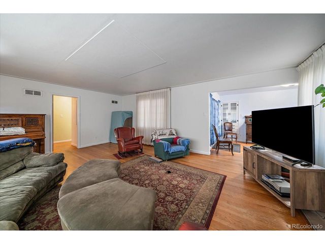 9150 Grandview Ave, Arvada, CO 80002