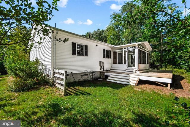 10137 MADISON DR, King George, VA 22485