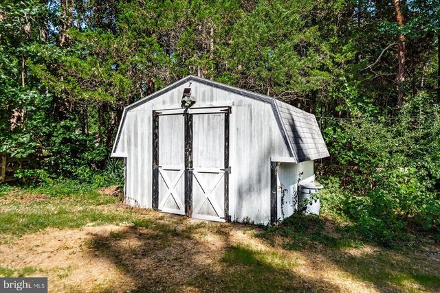 10137 MADISON DR, King George, VA 22485
