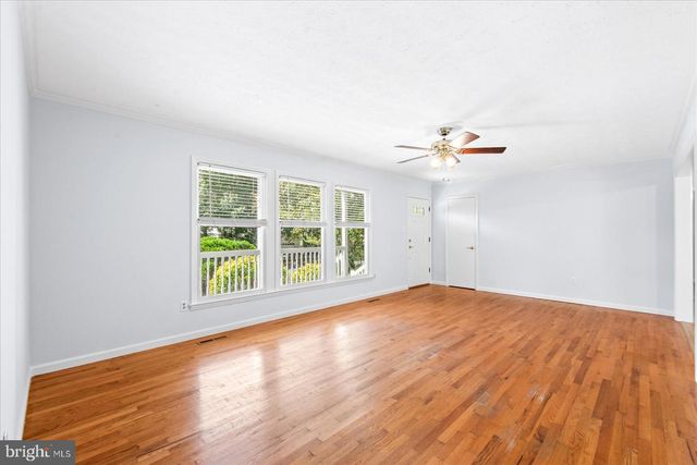10137 MADISON DR, King George, VA 22485