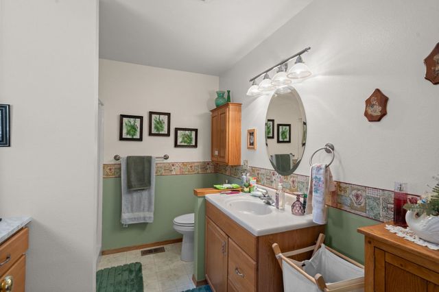 3853 White Pine Rd, Loon Lake, WA 99148