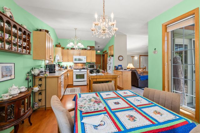 3853 White Pine Rd, Loon Lake, WA 99148