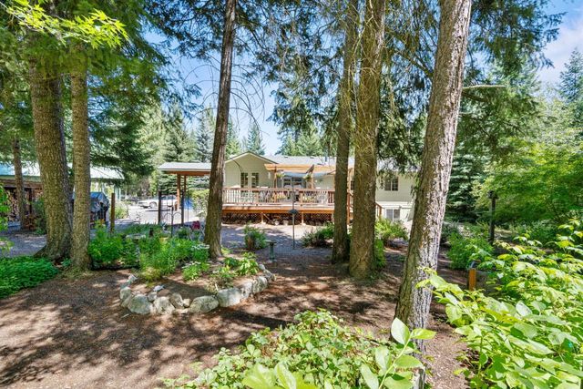 3853 White Pine Rd, Loon Lake, WA 99148